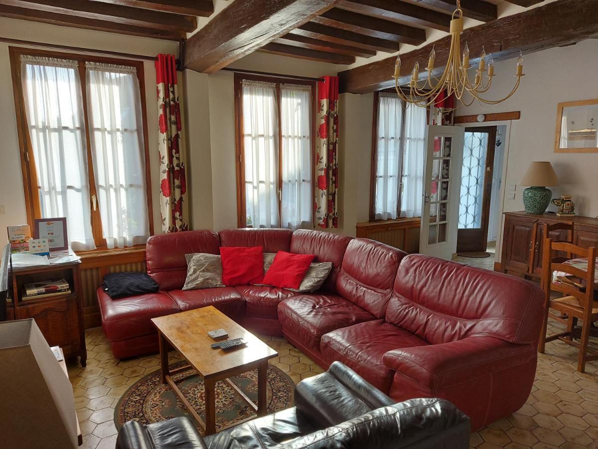 Trie-Château Chez Robinsヴィラ エクステリア 写真