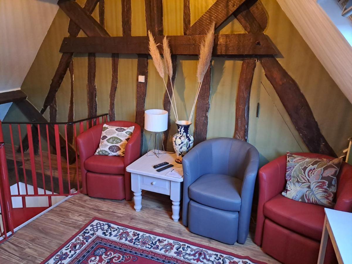 Trie-Château Chez Robinsヴィラ エクステリア 写真